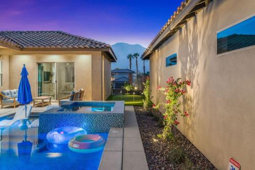 Purple Skies PGA West Signature Gorgeous Mtn Views in La Quinta, USA