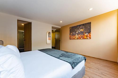 Sonora 11 Apartments by VH Sonora 11 Apartments by VH