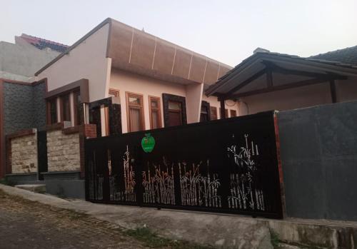 Samawa Homestay syariah Batu