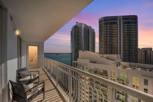 *Luxury Brickell High Rise Condo City/Ocean Views* in Miami, USA