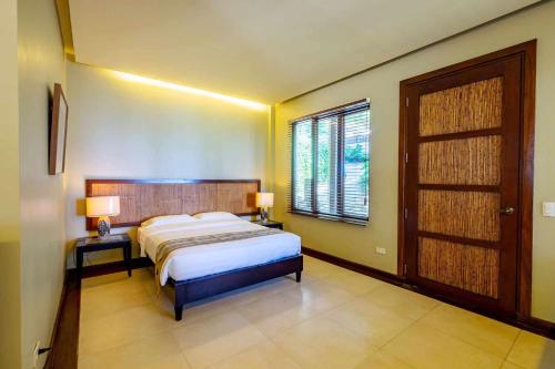 1 queen bed