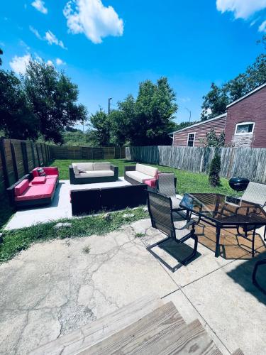 Derby/Bourbon Trail 4BR Pool Table Villa in Louisville, USA