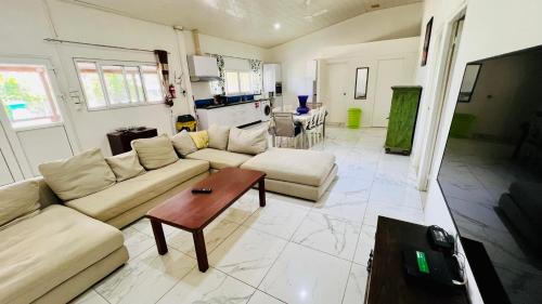 Homely 3 bedroom apartment perfect for your dream getaway!