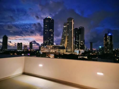 View, VAUX PARK STREET Extended Stay Suites & Apartments in Slave Island