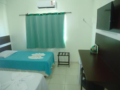 Eder Hotel Stop at Eder Hotel to discover the wonders of Cacoal. The hotel has everything you need for a comfortable stay. 24-hour front desk, family room, newspapers, laundry service, elevator are just some of 