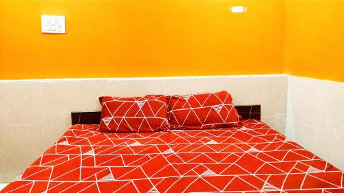 HOTEL HELIX -- RAJPURA -- Budget Rooms for Family, Couples, Solo Travellers