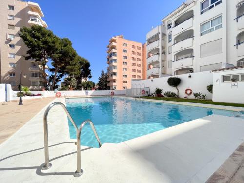 Appartement spacieux avec terrasse et piscine