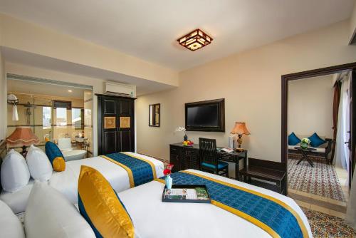 room detail thumbnail 0