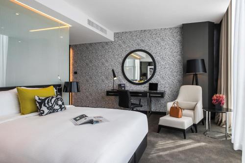 2 twin beds