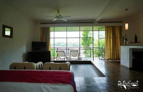 Rainforest Resort in Athirapally