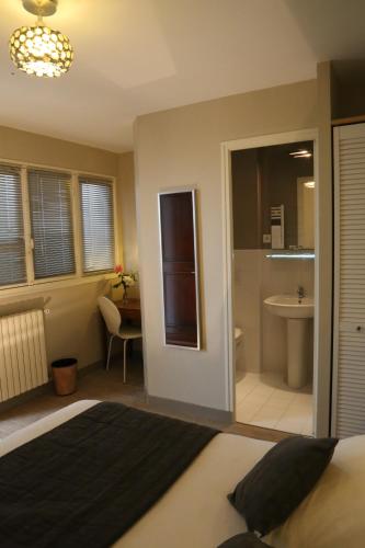 Hôtel Moderna - image 10