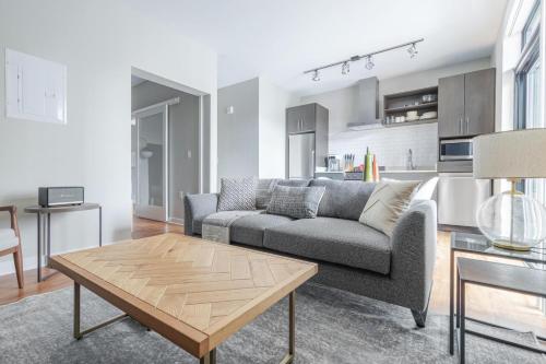Mount Vernon 1BR w Gym WD Rooftop nr Metro WDC-168 in Washington, USA