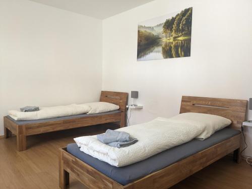 Guestroom, Monteurunterkunft Windischeschenbach by HausGruenerBaum in Windischeschenbach