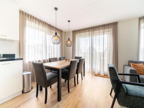  Your Coastal Retreat with Pool in Scherpenisse