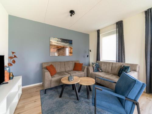  Luxe Stay with Sauna & Garden in Scherpenisse