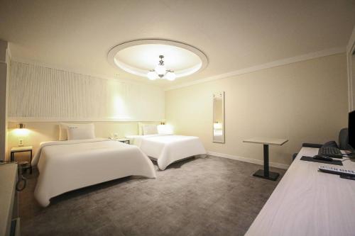 photo2
