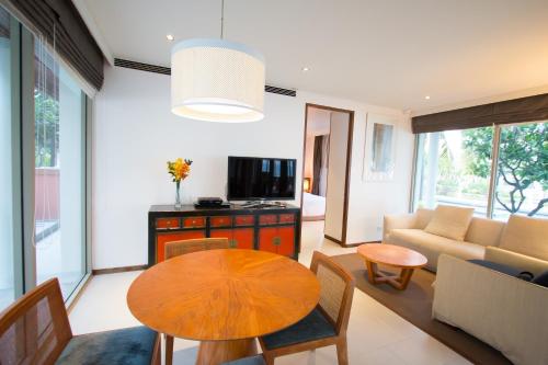 Villa Nilaya - Beachfront Villa - Hua Hin Villa Nilaya - Beachfront Villa - Hua Hin