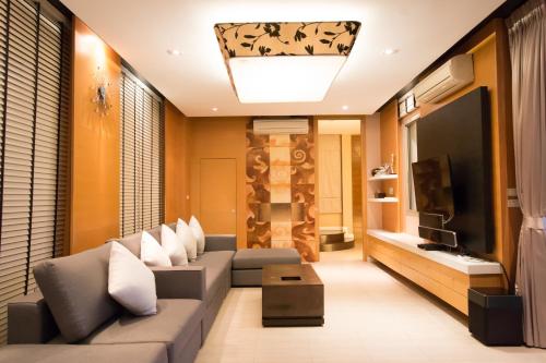 Villa Nilaya - Beachfront Villa - Hua Hin Villa Nilaya - Beachfront Villa - Hua Hin