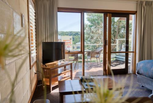 Loch Ard Motor Inn Room Type - Partial ocean view King
