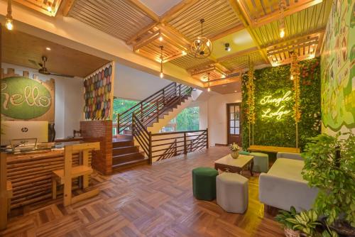 大堂, Jungle Lodge Resort & Spa in 卡紹利