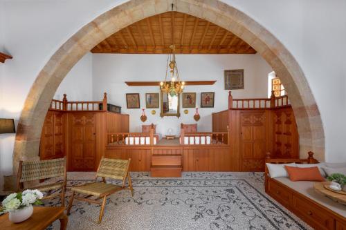 Evangelia's Traditional Villa Lindos