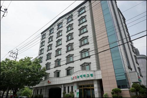 Hotel New Evergreen - Фото 4