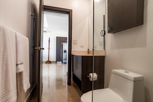 Adults Only 1BR Condo - Roble Sabana - Reserva Conchal Golf Resort - image 2
