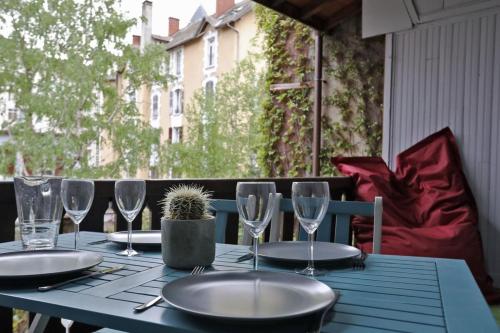 55 m2 Apart with big terrace in Annecy downtown 3