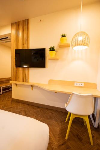 Bloom Hub ORR Marathahalli - Tap to explore photos