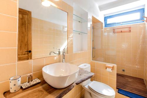 Can Toni Blay Can Toni Blay