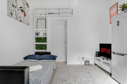 CAV4 - Apartment In The Heart Of Milan -, Milan