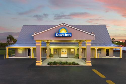 Days Inn by Wyndham Lake City I-75