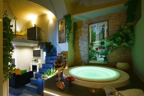 Home dentro il teatro 3