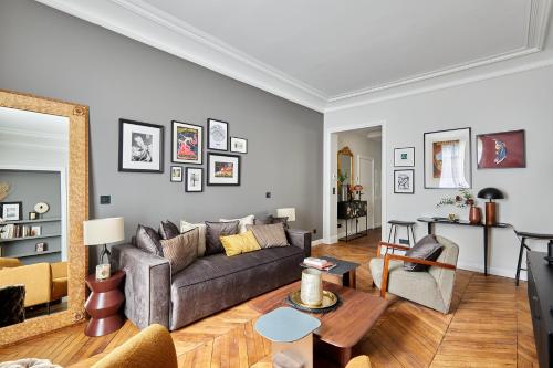 Residense Notre Dame de Paris by Studio prestige, Paris