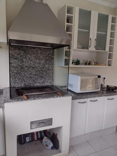 บริการและสิ่งอำนวยความสะดวก, Chalé Água Branca (Chale Agua Branca) in อกวาบรันกา