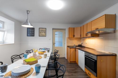 The Bookhouse 5-bedroom residence by Prague Castle - image 14
