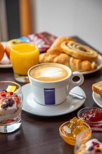 Mercure Manchester Piccadilly Hotel - image 5
