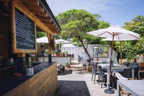 The Georgian House in St. Anne