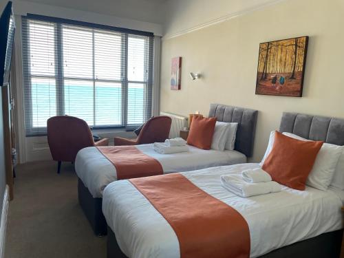 The Red Lion Hotel Room Type - Twin Room with Sea View