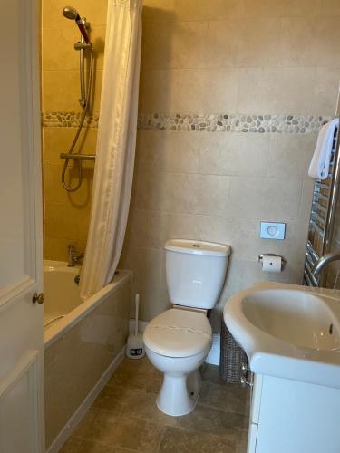 The Red Lion Hotel image 40