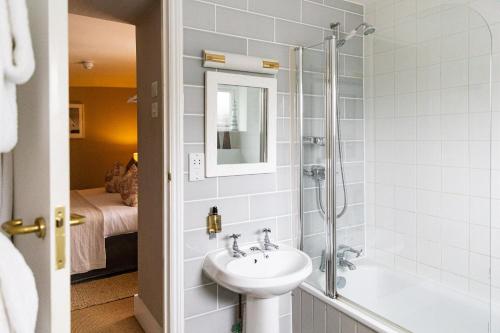 The Georgian House - image 5