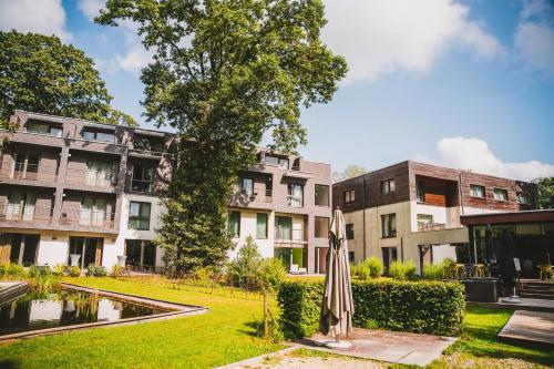 Utopia  - Art & Nature , Pension in Mons bei Mons