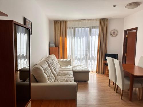 Spacious Two bedroom apartment in Flora Residence Tulip 12 - Apartment - Borovets