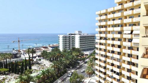 Apartamento junto al mar con piscina climatizada