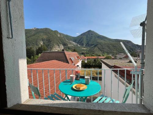 Agréable appartement typiquement Haut-Alpin - Location saisonnière - Veynes