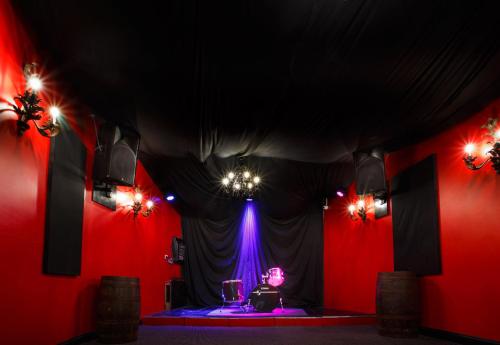The Saddle Inn - image 5