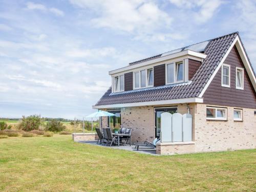 Stylish Texel Escape with Spa, Den Burg