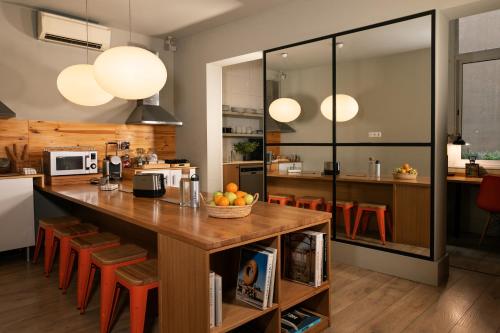 Chic & Basic Tallers Hostal - image 12