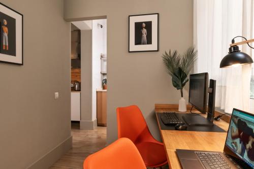 Chic & Basic Tallers Hostal - image 10