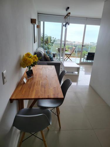 Edificio "Bahia" Punta Ballena. in Punta Ballena